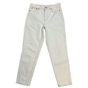 Top Shop | White High Rise Denim 5 pocket, beige stitching Mom Jean Size 28